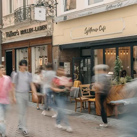 Beethoven Dreesen - Furnished By Boconcept