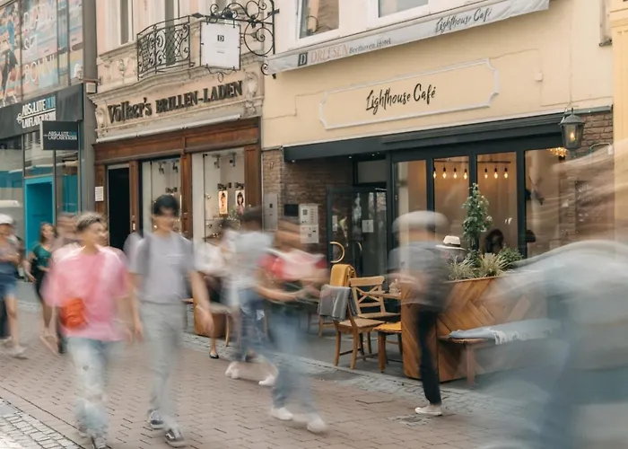 Beethoven Dreesen - Furnished By Boconcept